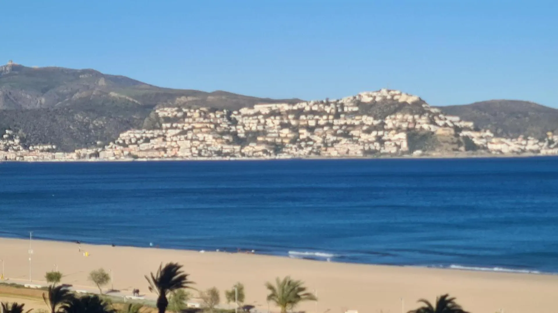 Maui Costabrava Apartment Empuriabrava