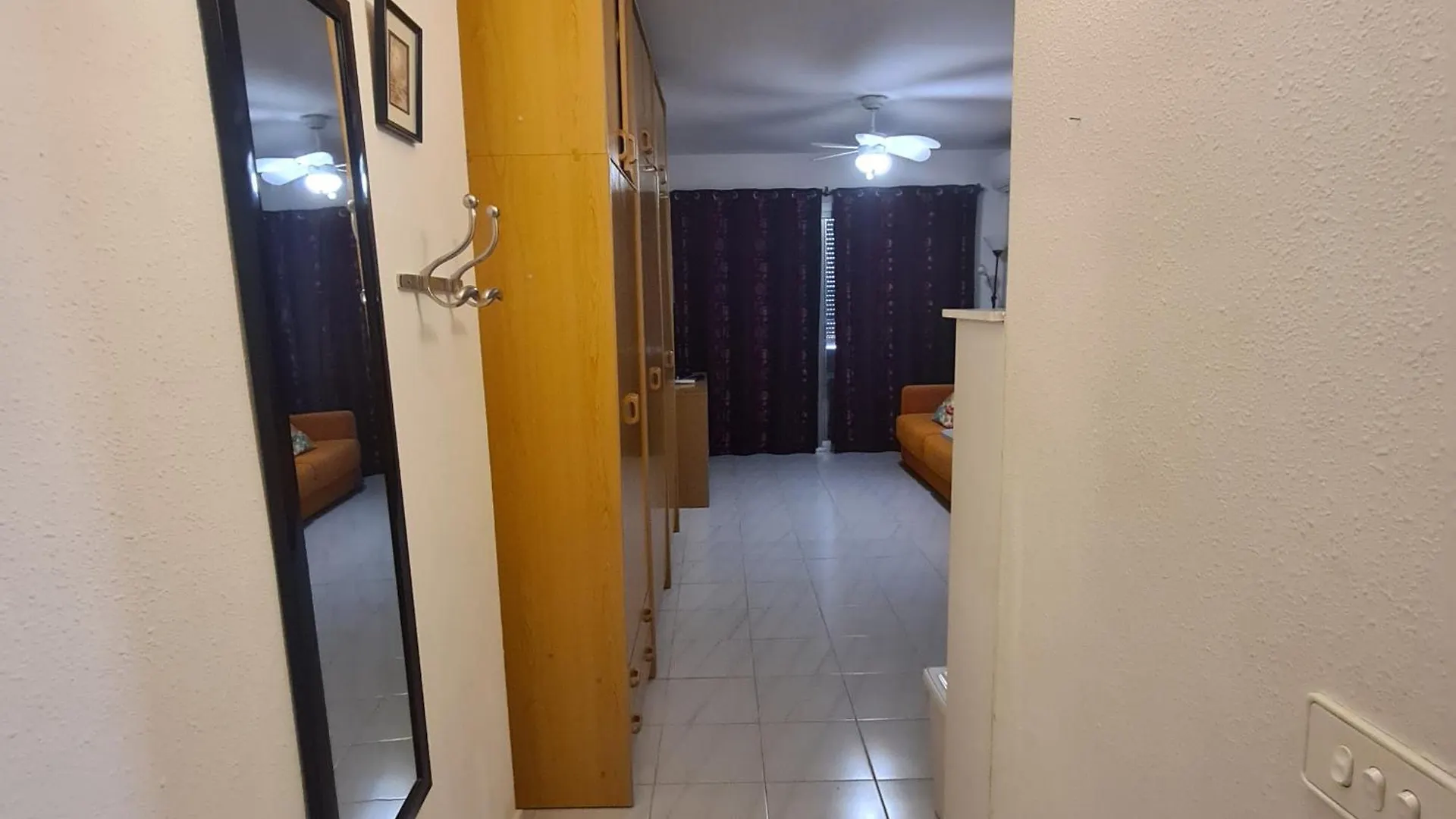Maui Costabrava Apartment Empuriabrava