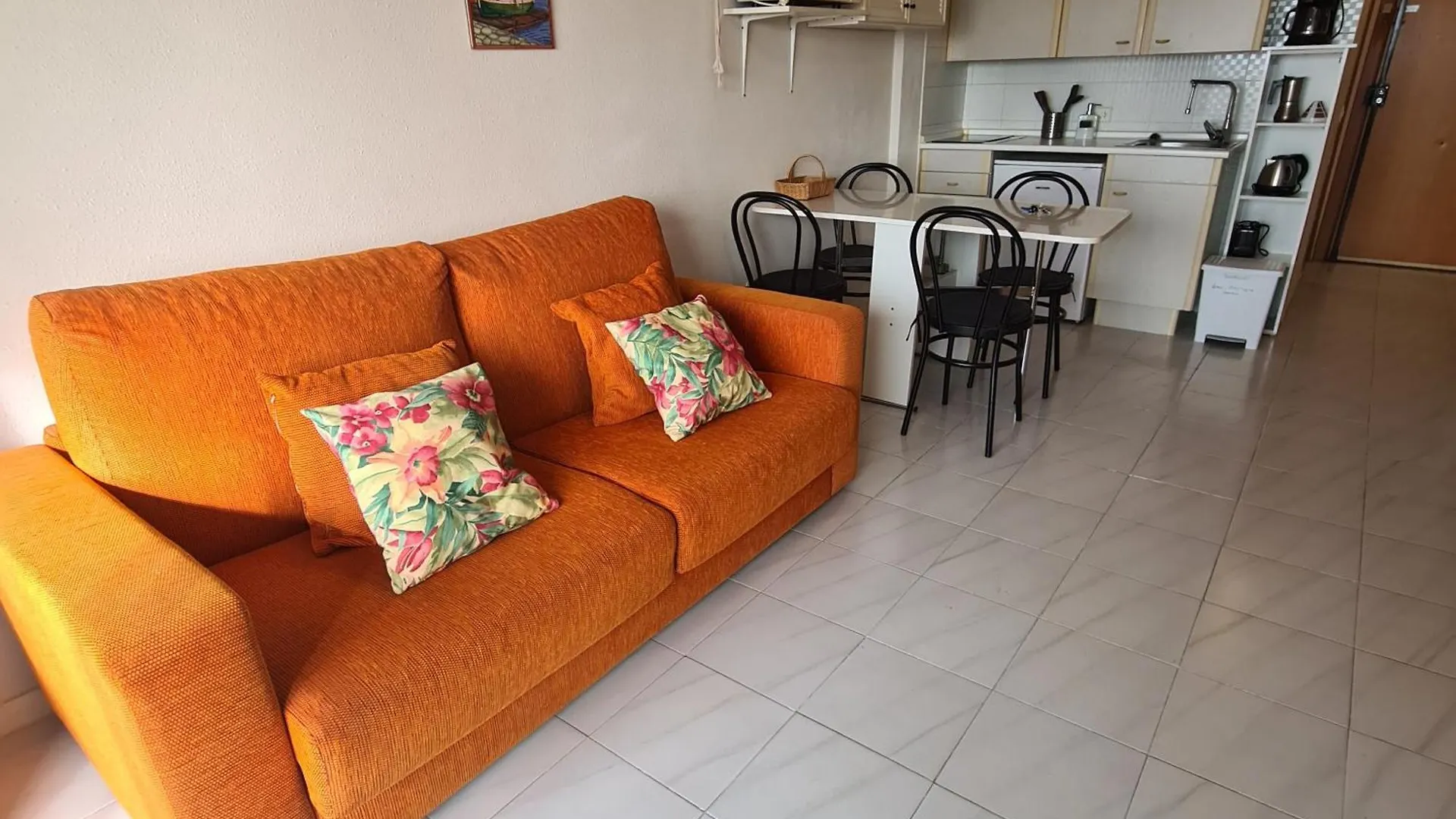 Maui Costabrava Apartment Empuriabrava